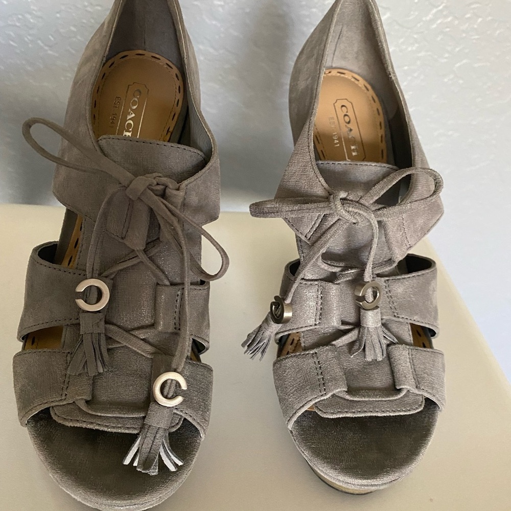 beautiful and elegant gray sandals Coach brand